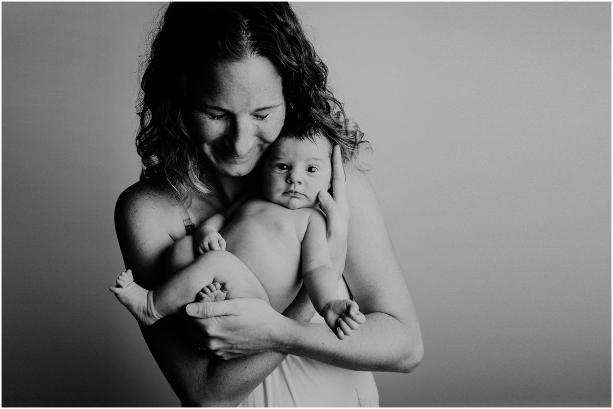 Okinawa Studio Newborn Photographer black and white mother and daughter portrait