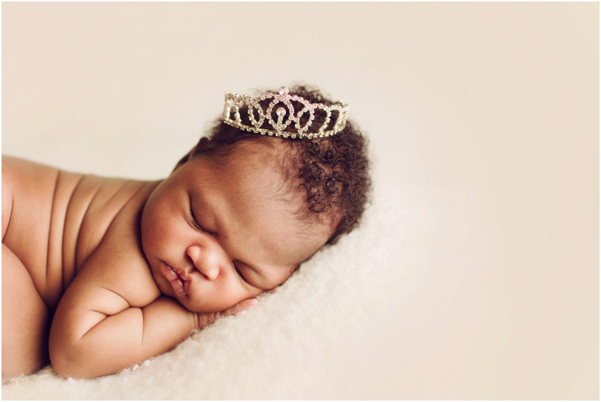 diamond crown Okinawa Newborn Girl Photographer