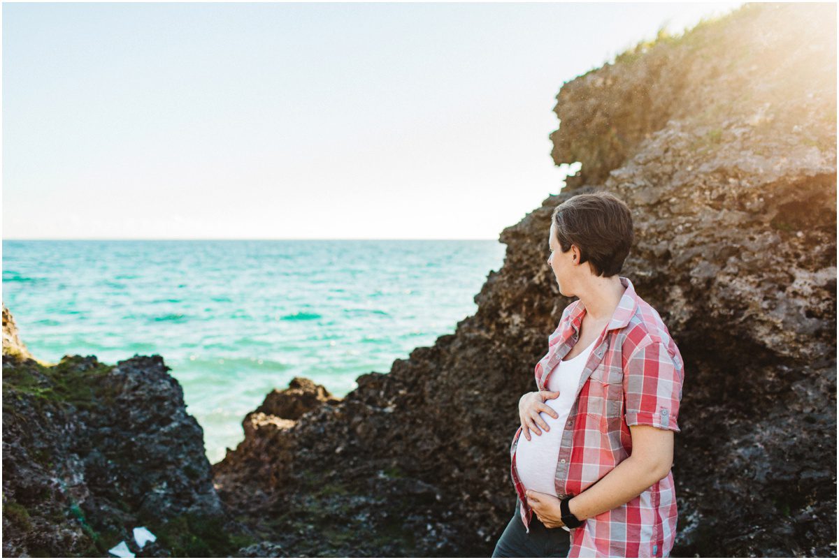 Okinawa Beach Maternity Photographer by ocean