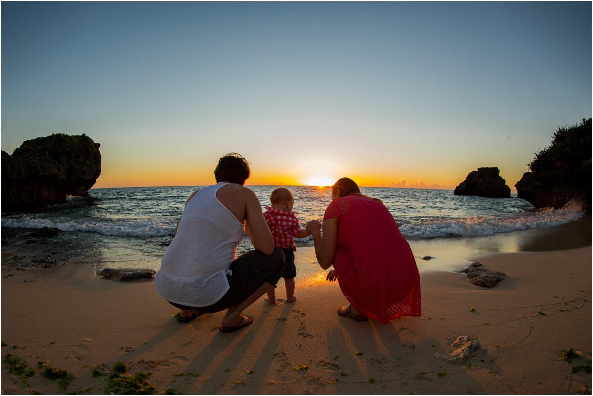 fun playing Okinawa Beach Maternity Photographer