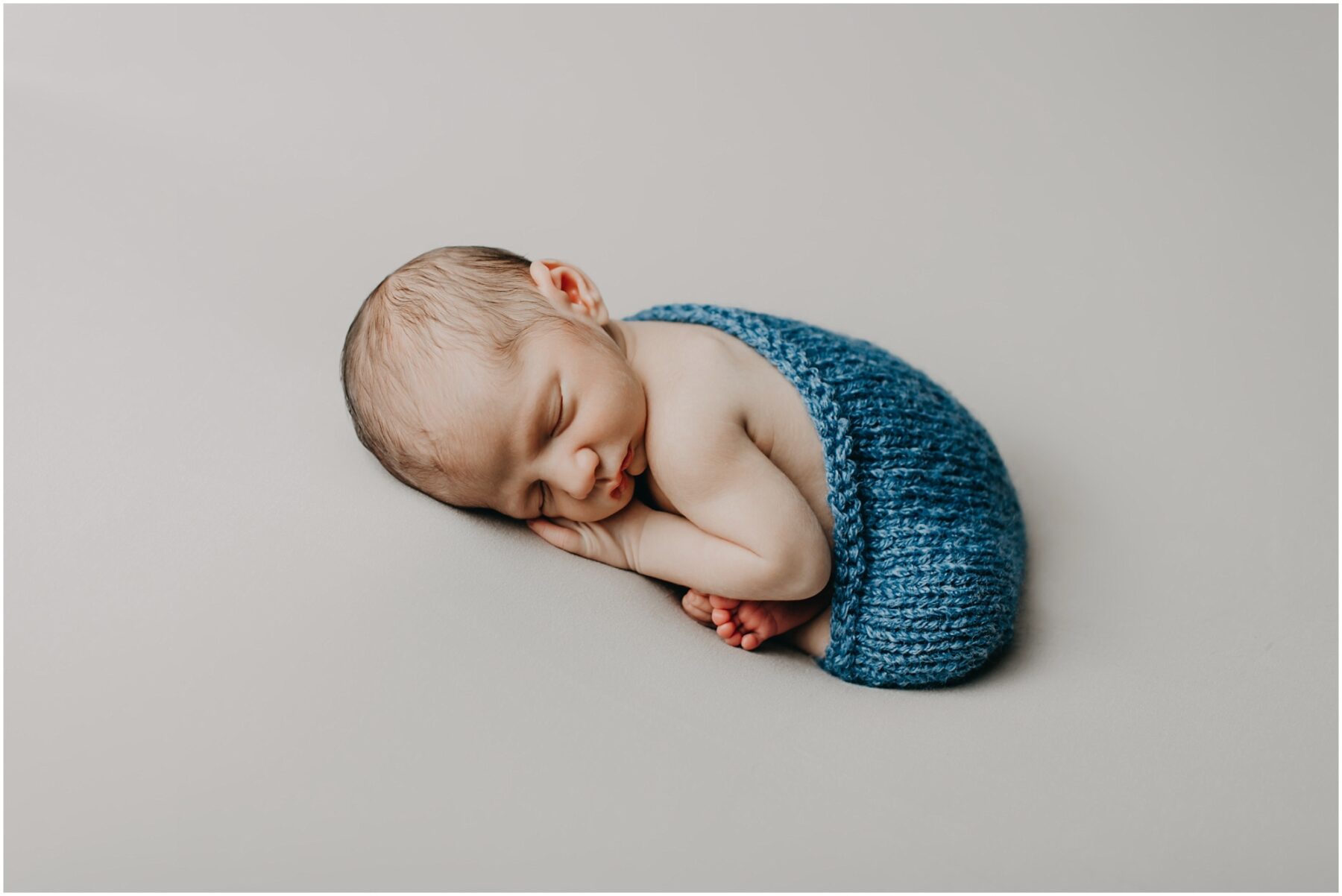 newborn baby sleeping on blanket, Central Pennsylvania Newborn Photographer