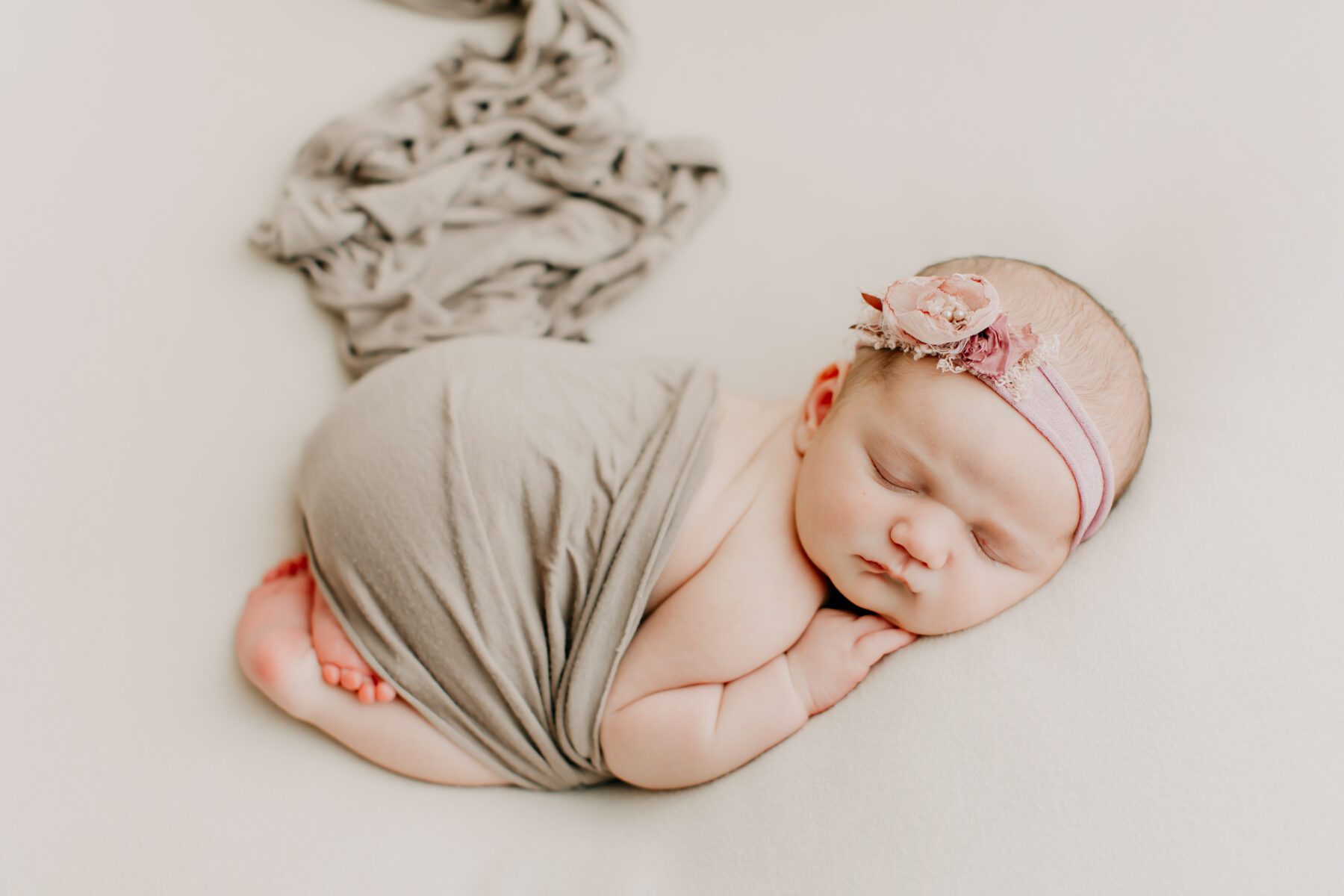 catawissa newborn girl photographer, baby girl sleeping in wrap